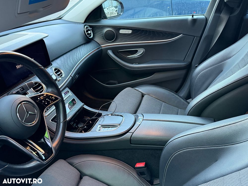 Mercedes-Benz E - 4