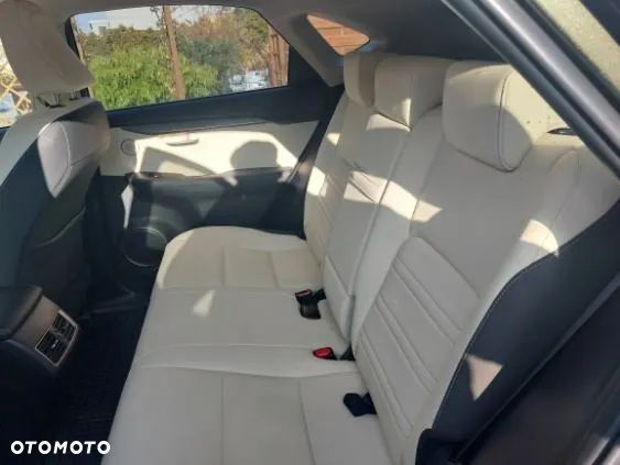 Lexus NX 300 F Impression AWD - 5