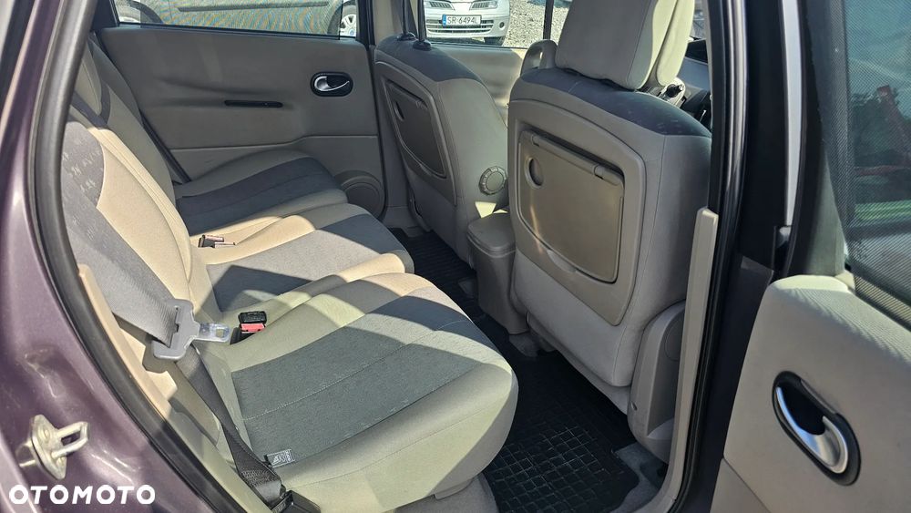 Renault Scenic 1.6 16V Confort Authentique - 15