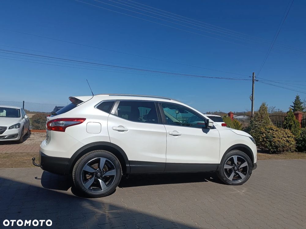 Nissan Qashqai 1.5 dCi N-Connecta - 16
