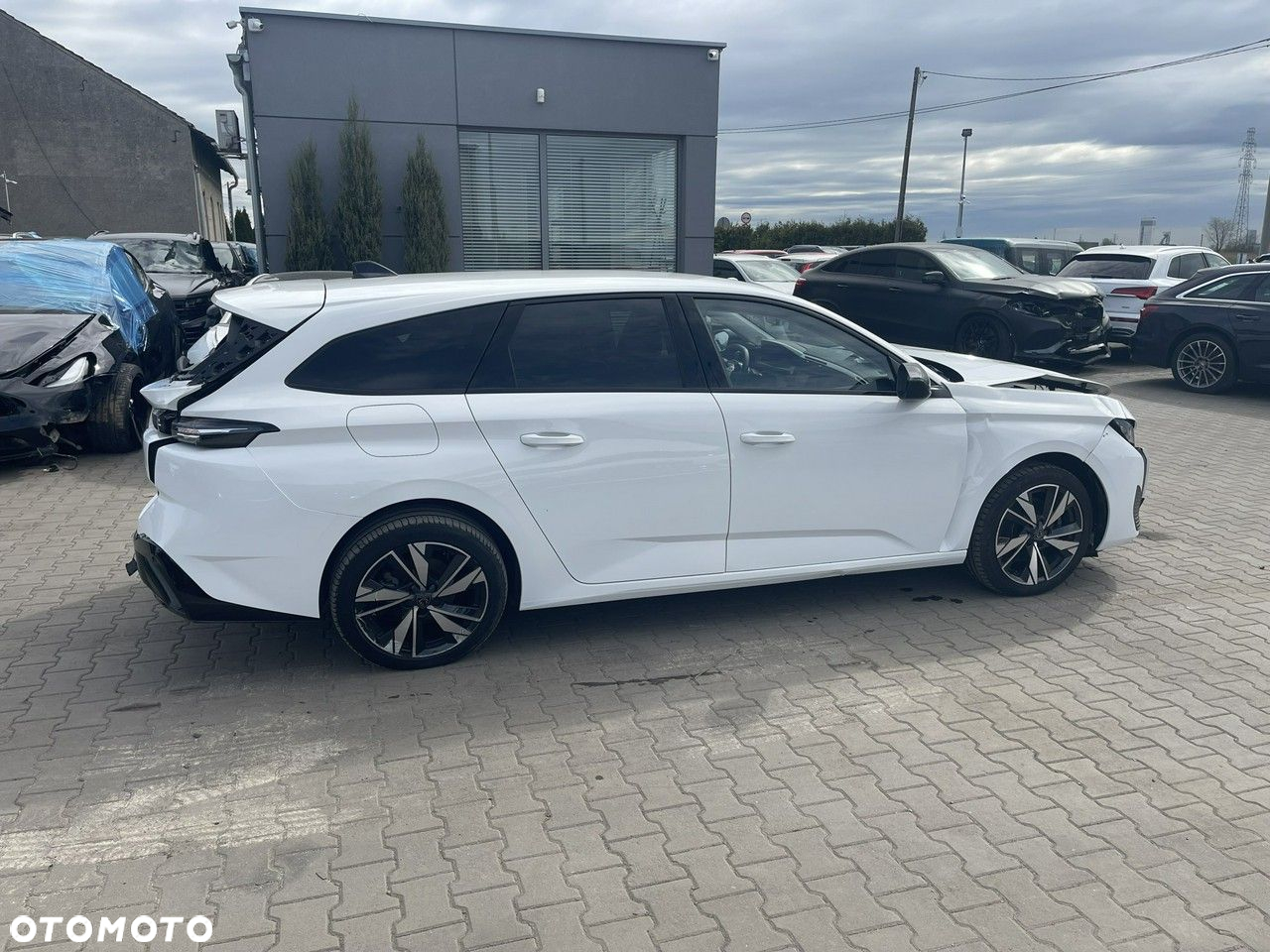 Peugeot 308 1.5 BlueHDi Allure Pack S&S EAT8 - 3