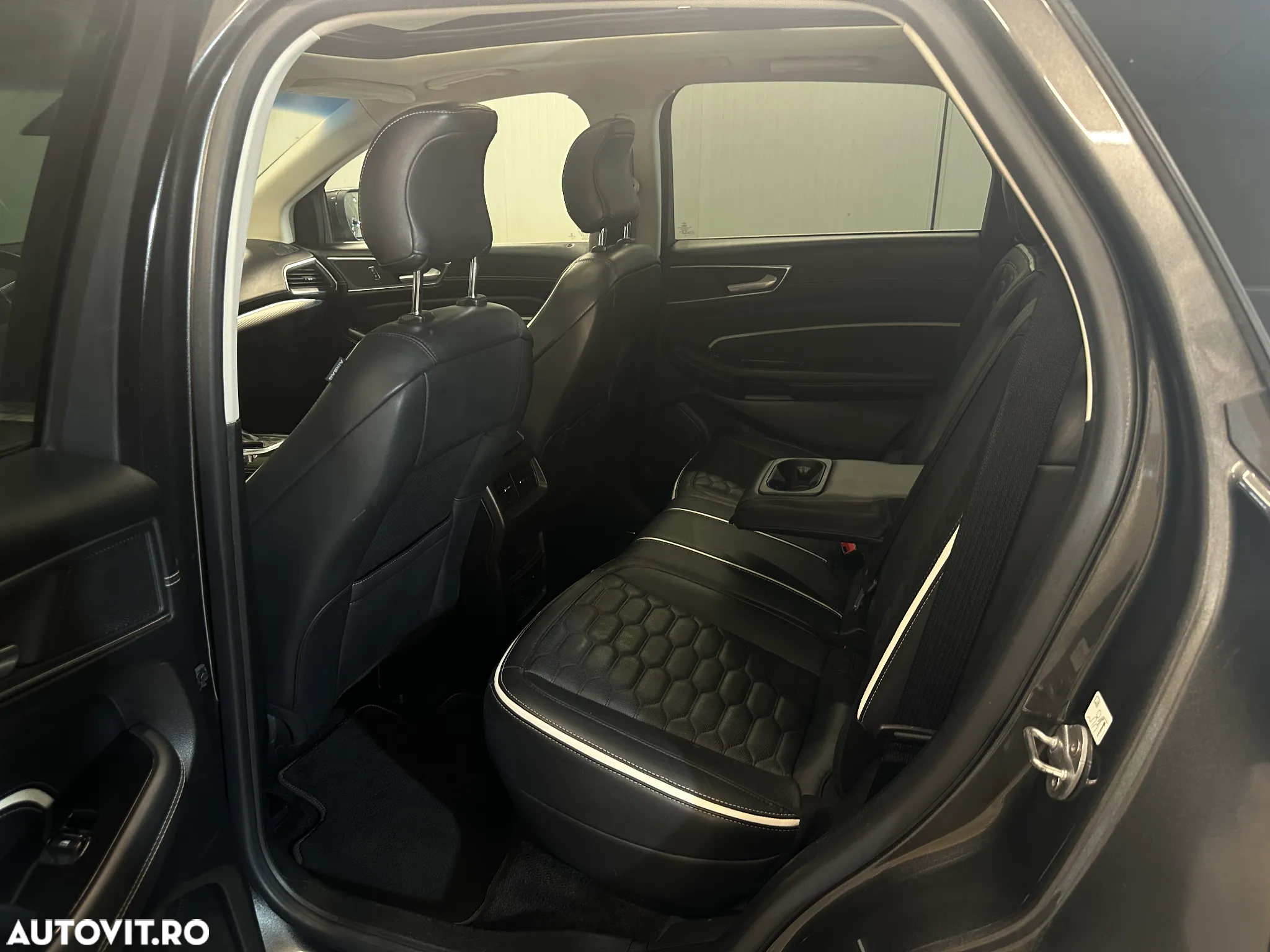 Ford Edge 2.0 TDCi Bi-Turbo 4x4 Vignale - 11