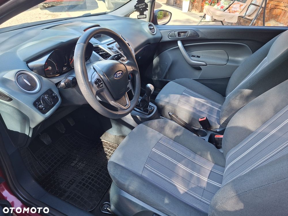 Ford Fiesta 1.25 Ambiente - 10