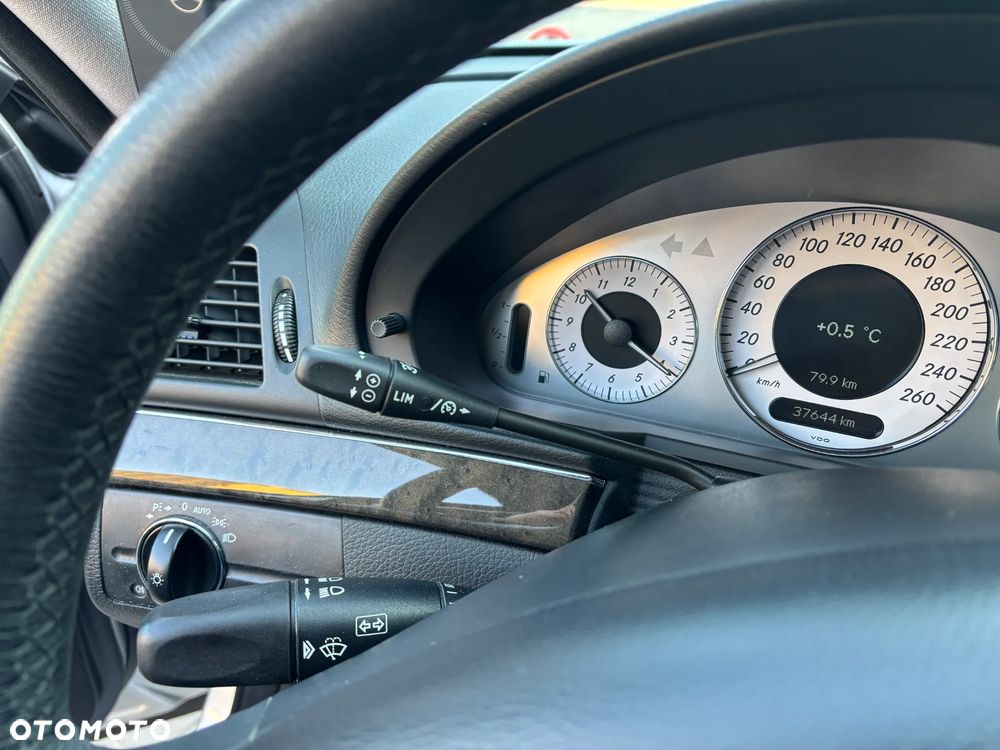 Mercedes-Benz Klasa E 200 Kompressor Automatik Avantgarde - 25