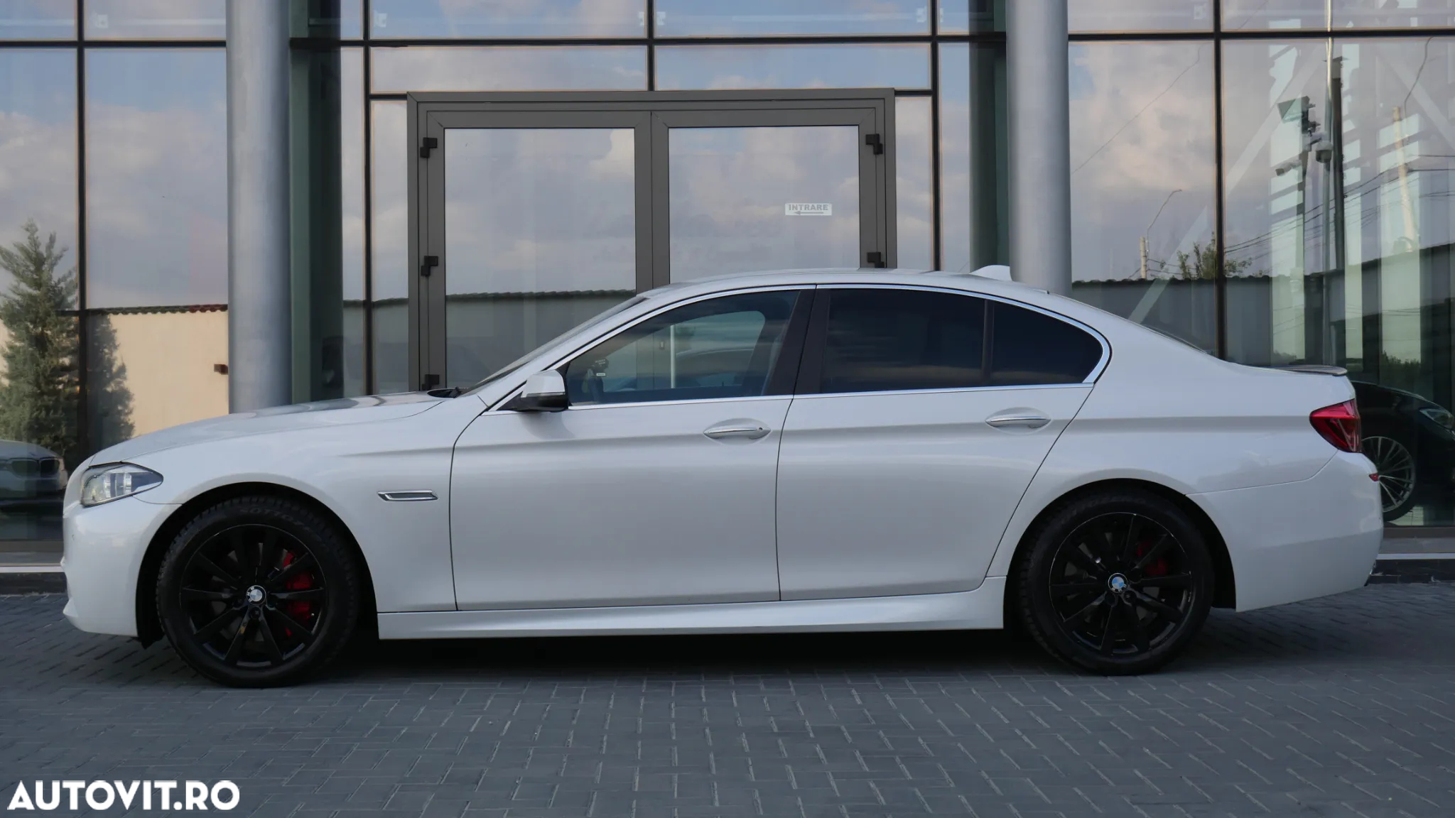 BMW Seria 5 535d xDrive AT - 4