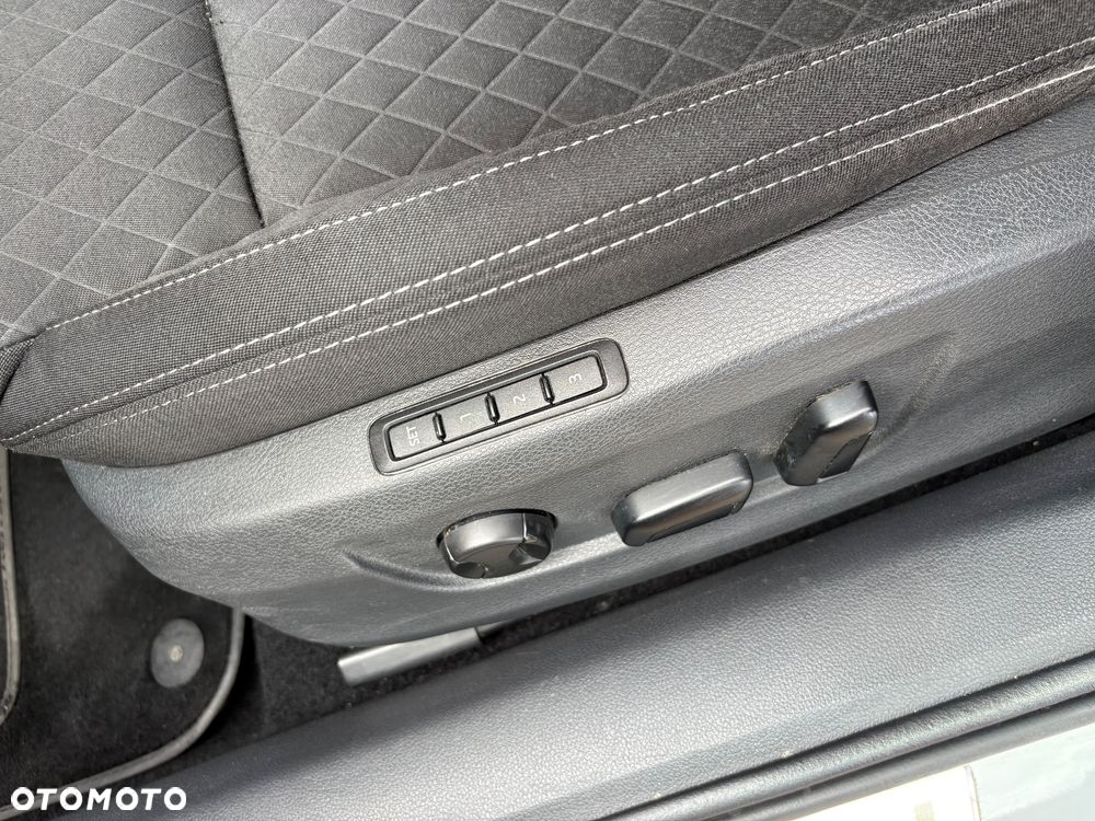 Skoda Superb 2.0 TDI Ambition DSG - 10