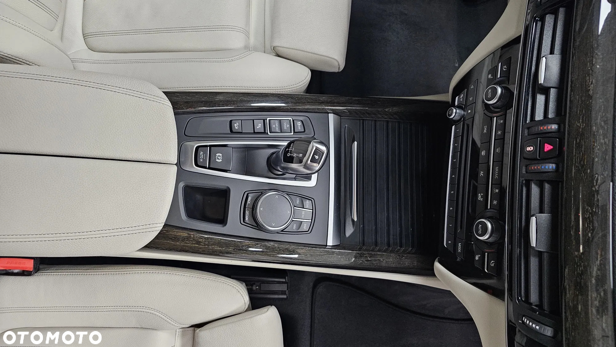 BMW X5 xDrive25d - 13