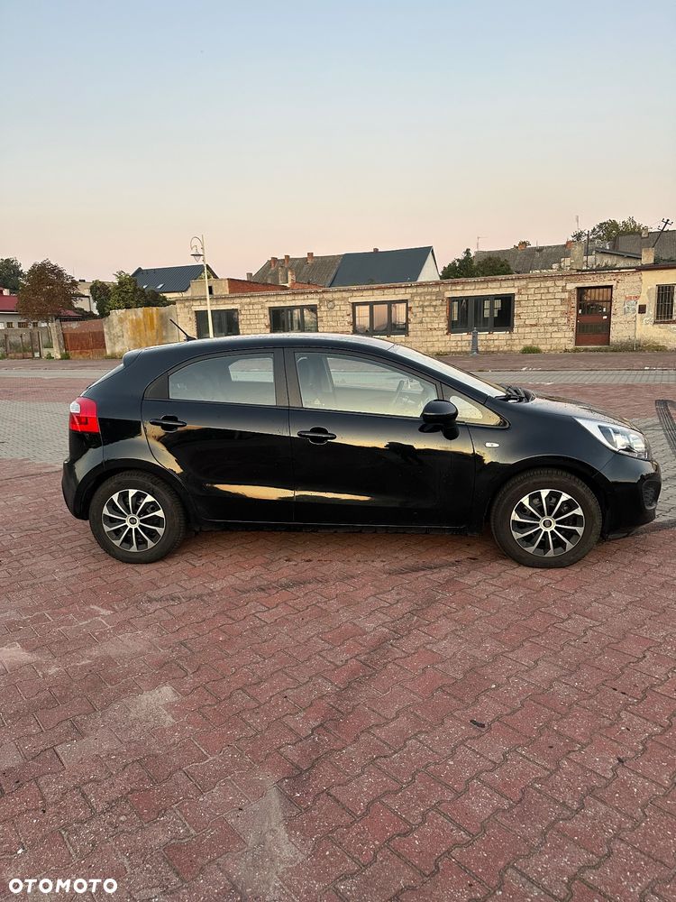 Kia Rio 1.4 M - 5