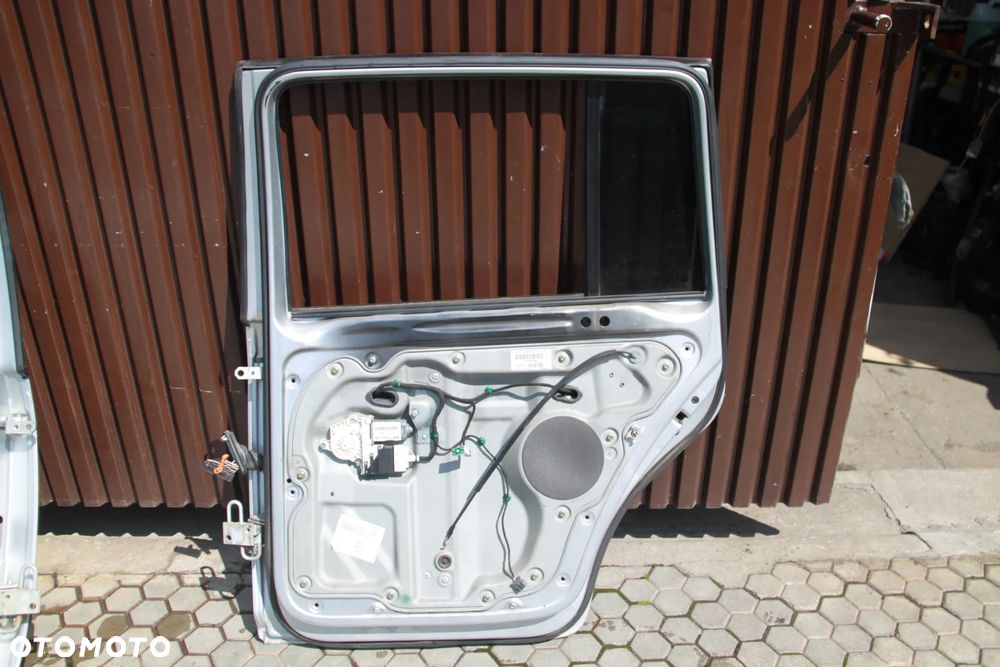 VW TOURAN 1 Drzwi Kompletne Prawy Tył LA7W - 6