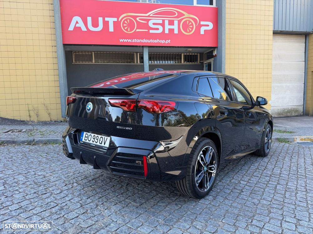 BMW iX2 eDrive20 Pack Desportivo M — fotografia 28