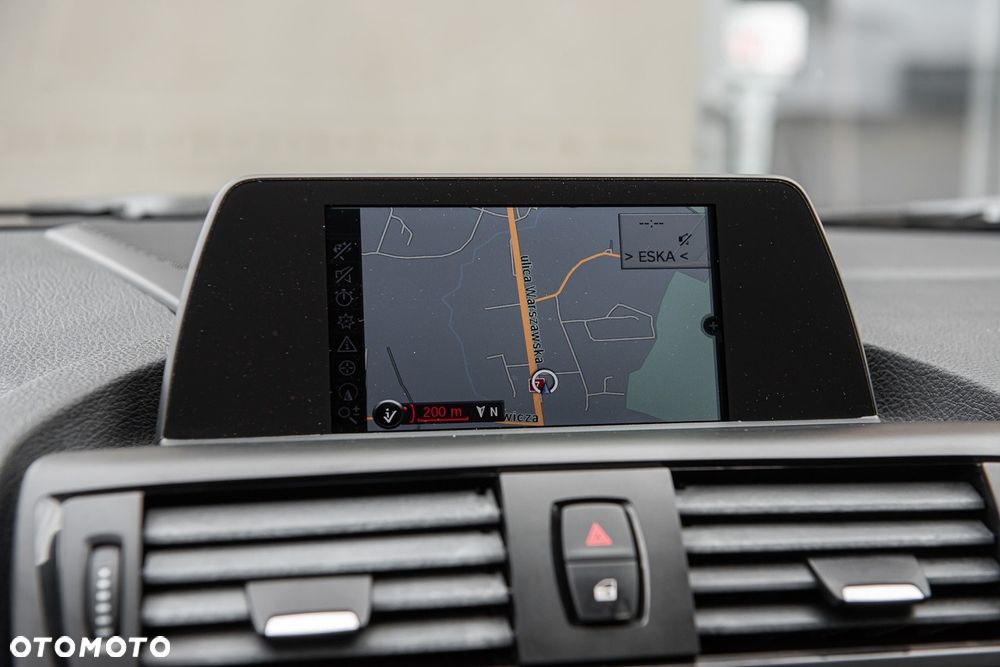 BMW Seria 1 116i Sport Line - 24