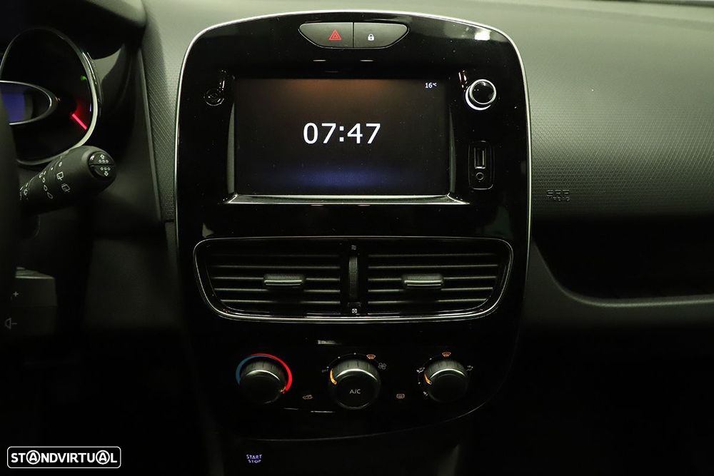 Renault Clio 0.9 TCe Limited Bi-Fuel - 8
