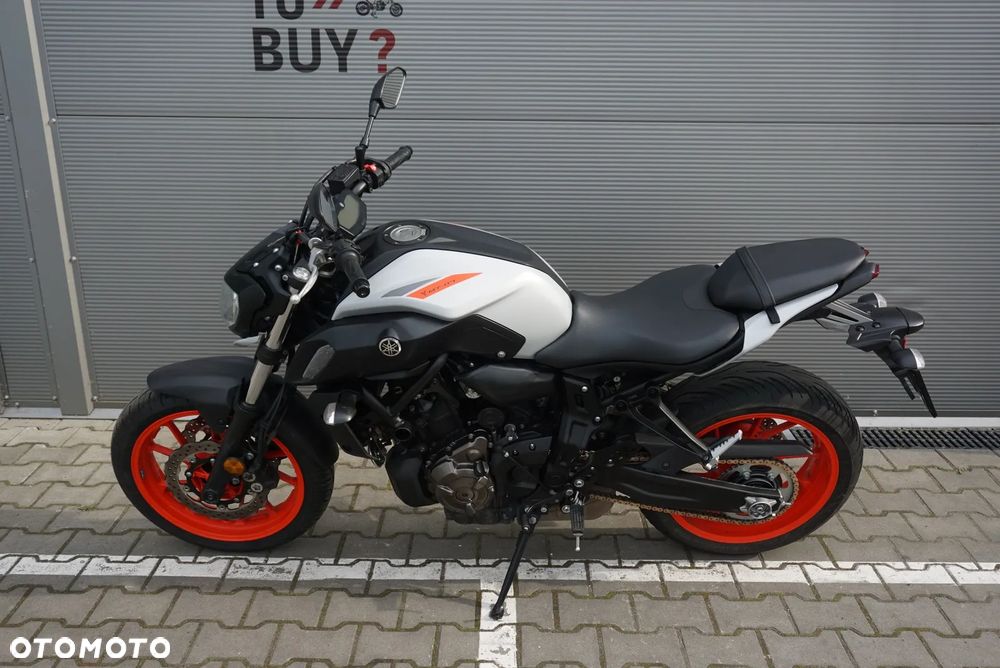 Yamaha MT - 12