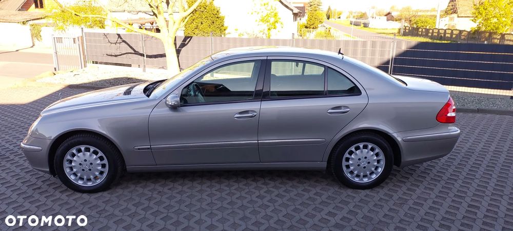 Mercedes-Benz Klasa E - 23