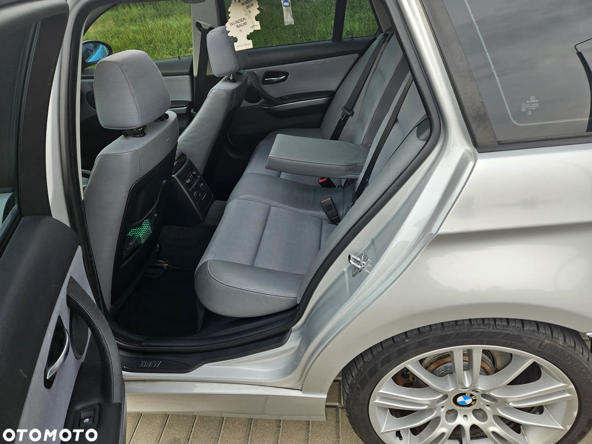 BMW Seria 3 320d DPF Touring - 18