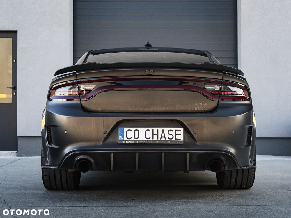 Dodge Charger 6.4 Scat Pack Widebody - 26