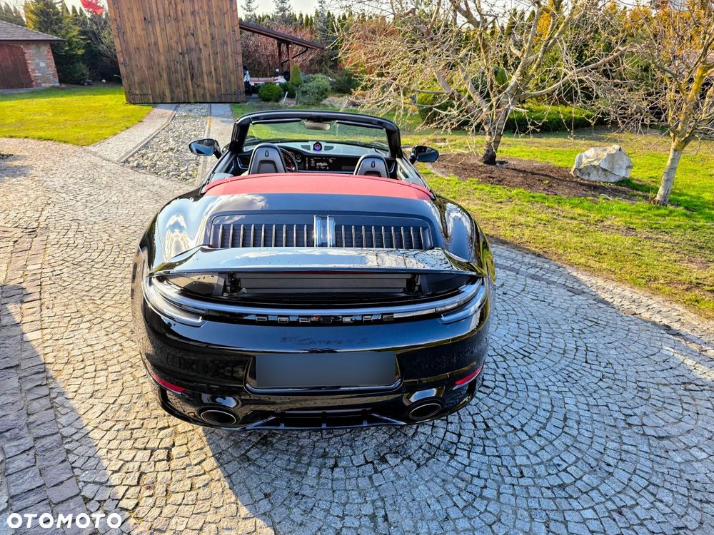 Porsche 911 Carrera 4S - 26