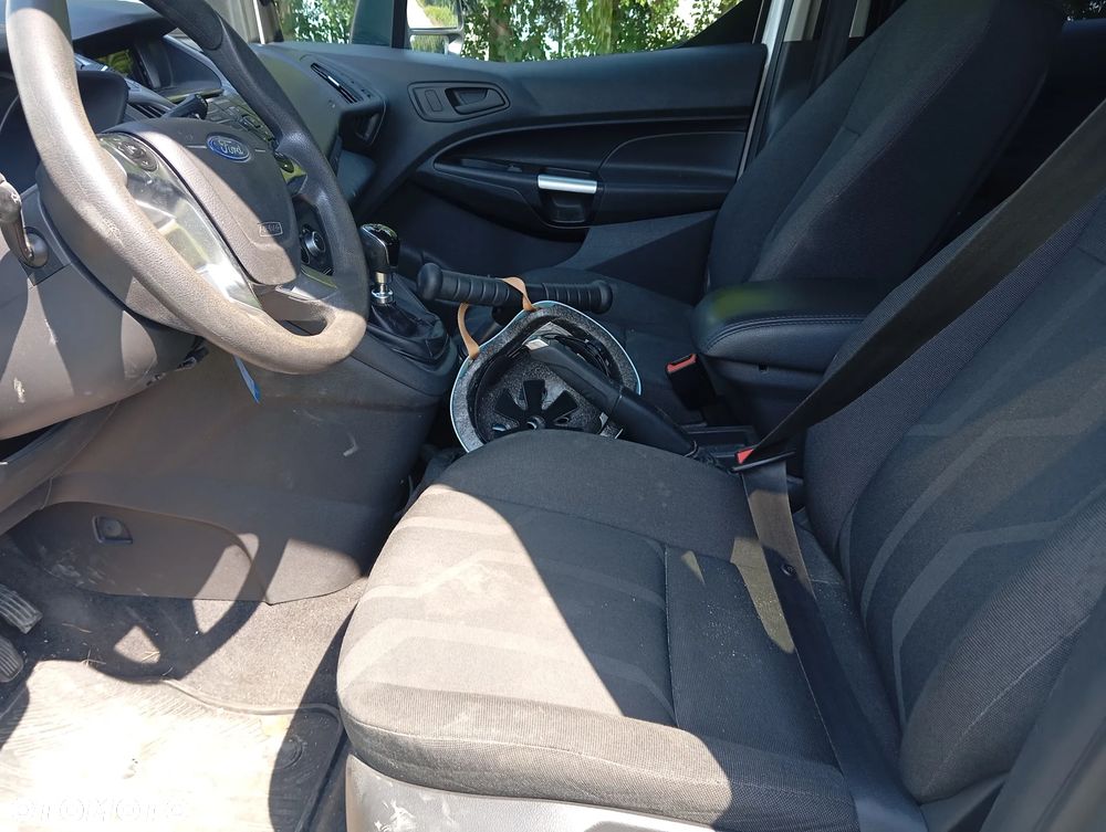 Ford Tourneo Connect - 9