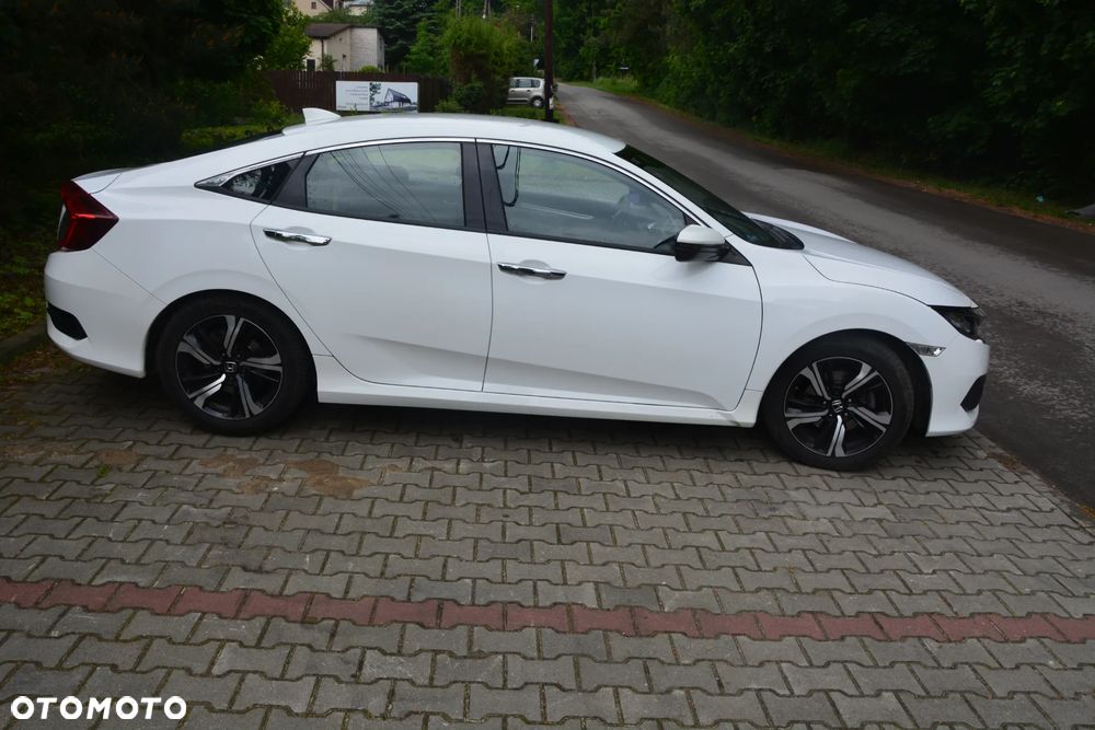 Honda Civic 1.5 T Elegance - 8
