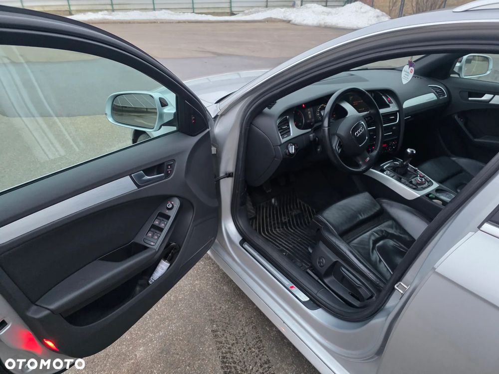 Audi A4 Avant 2.0 TDI DPF quattro S line Sportpaket (plus) - 8