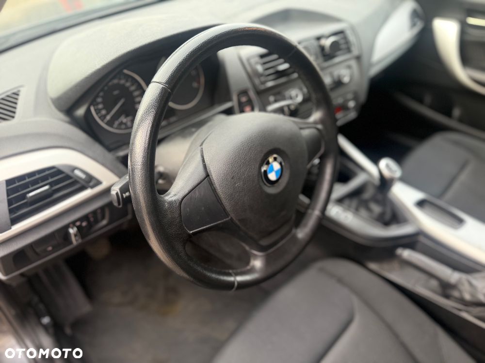 BMW Seria 1 116d EfficientDynamics - 6