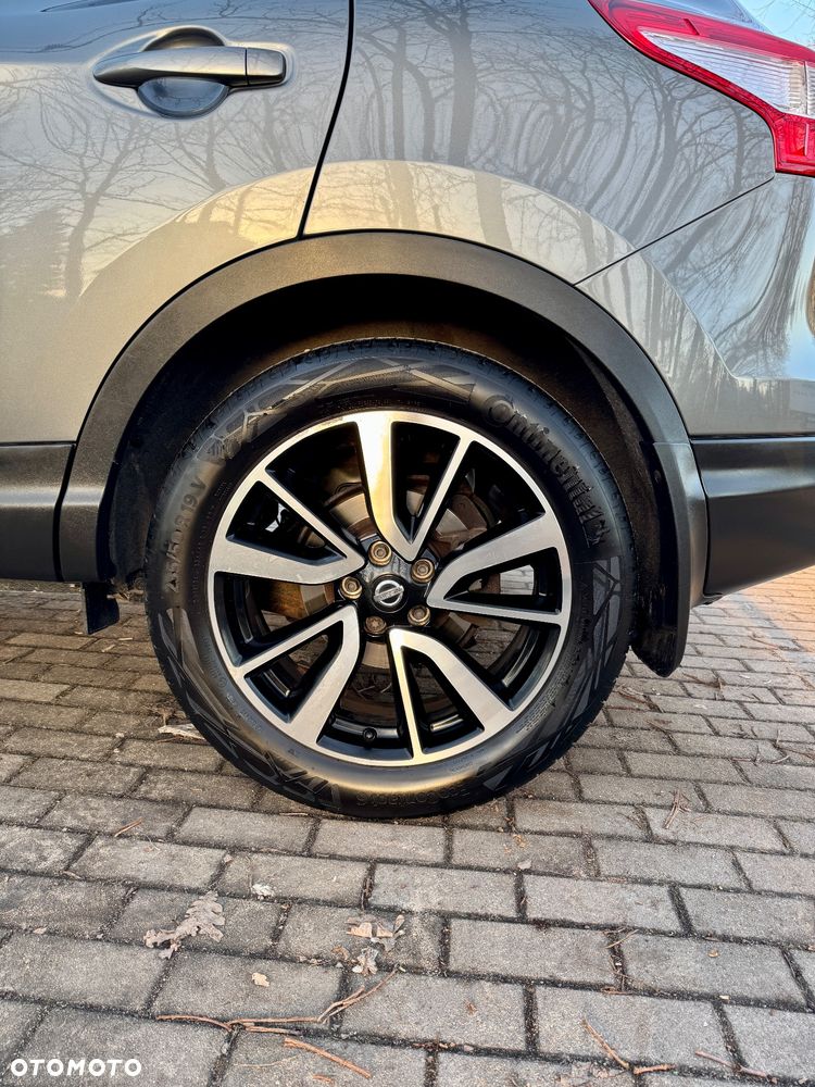 Nissan Qashqai 1.6 dCi Xtronic TEKNA+ - 8
