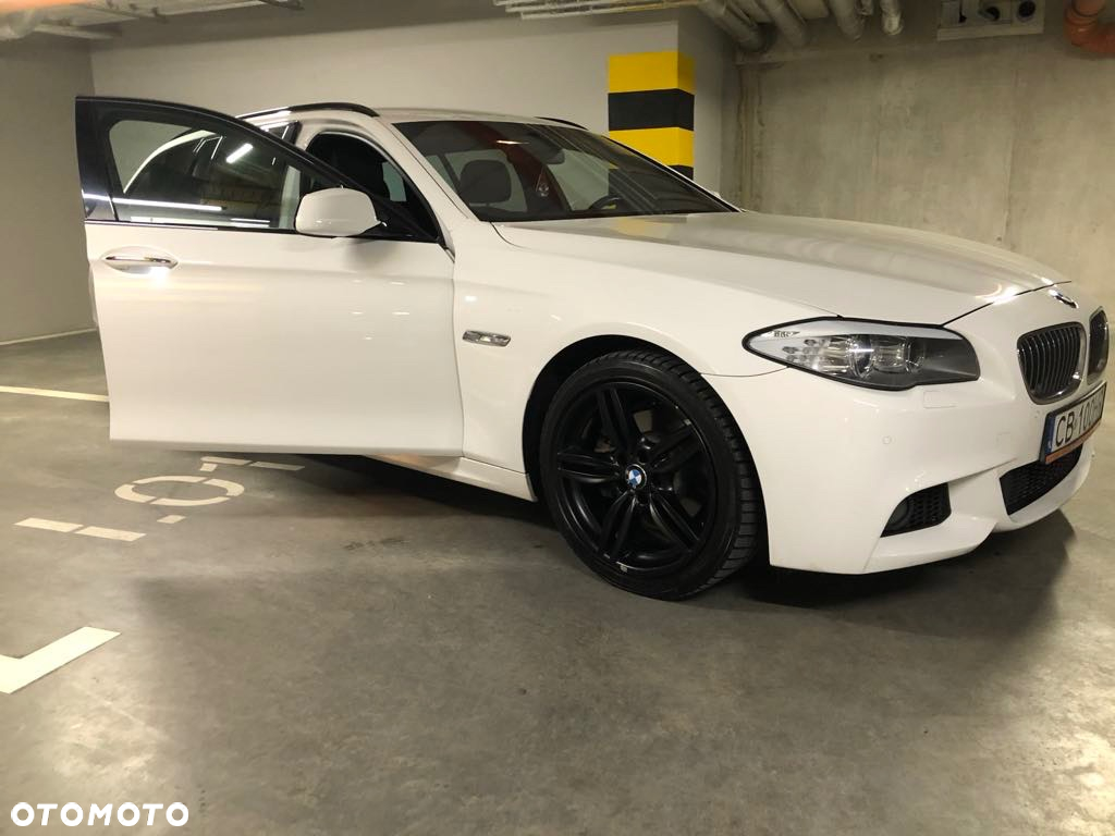 BMW Seria 5 520d Touring - 9