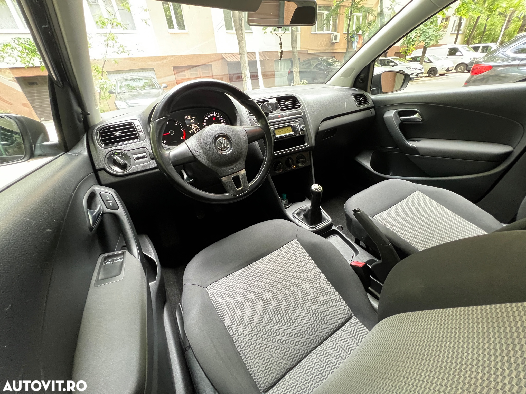 Volkswagen Polo 1.6 TDI Trendline - 27