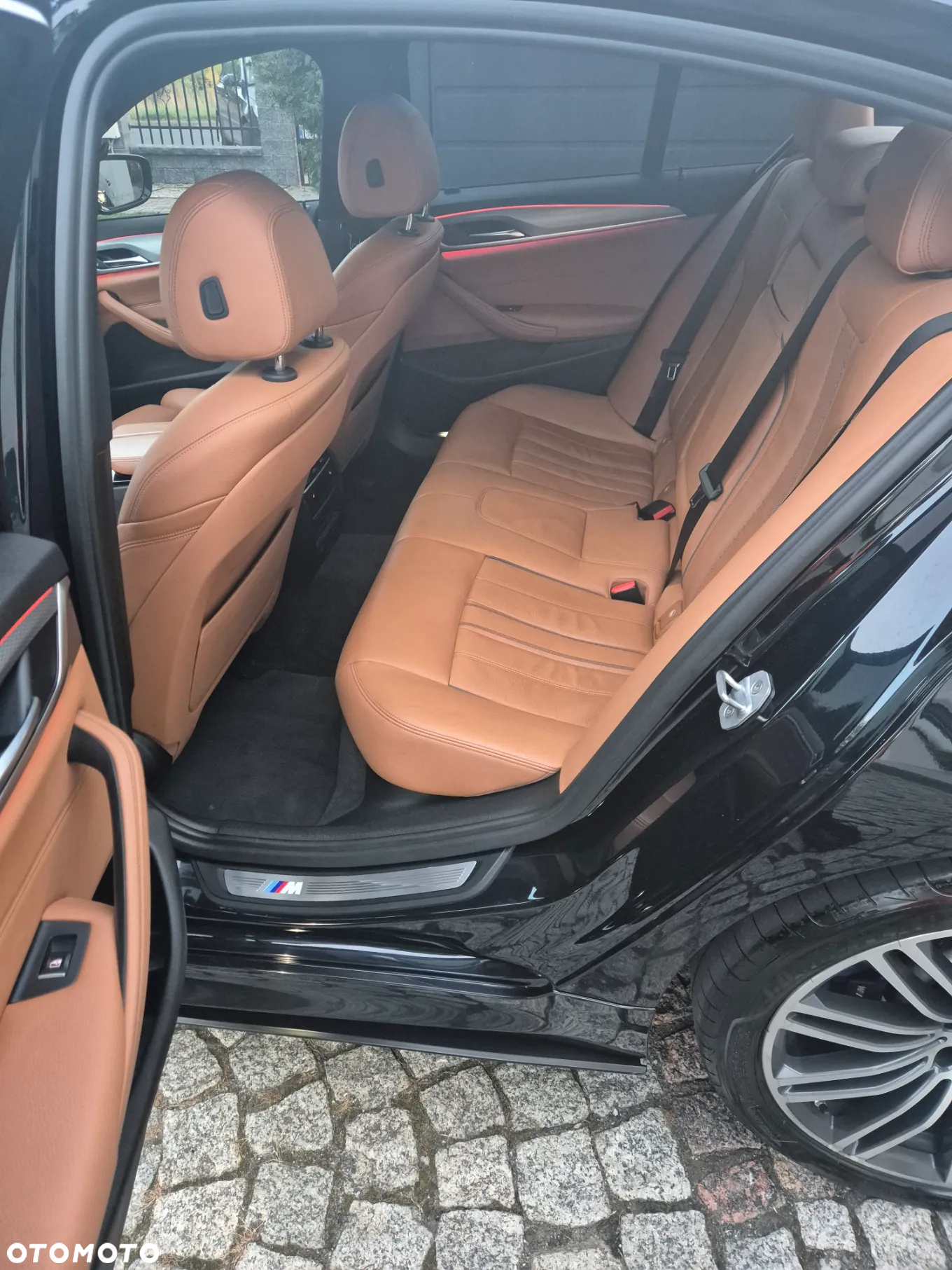 BMW Seria 5 520d M Sport - 9