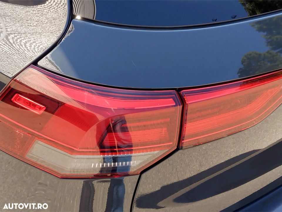 Volkswagen Golf 2.0 TDI Life - 11