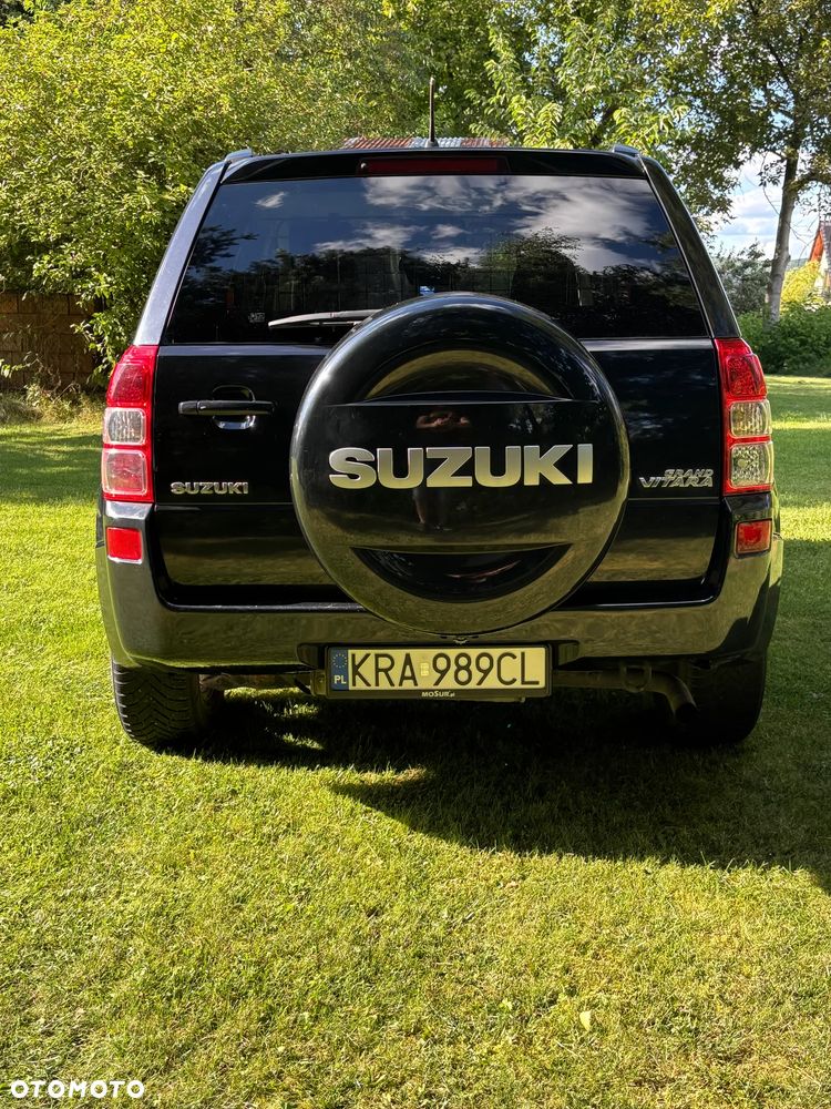 Suzuki Grand Vitara 2.0 Comfort Limited - 21