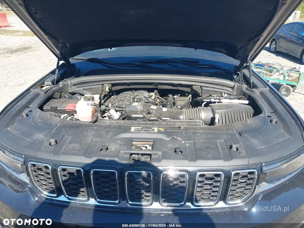 Jeep Grand Cherokee - 13