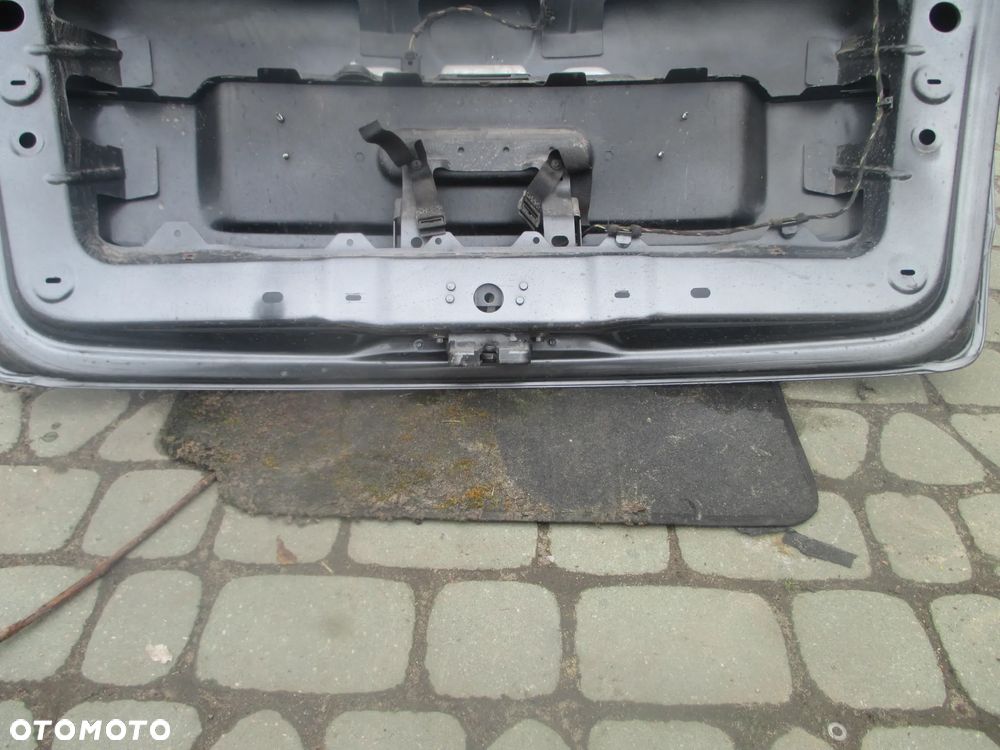 klapa tył VW Touran LA7T - 4