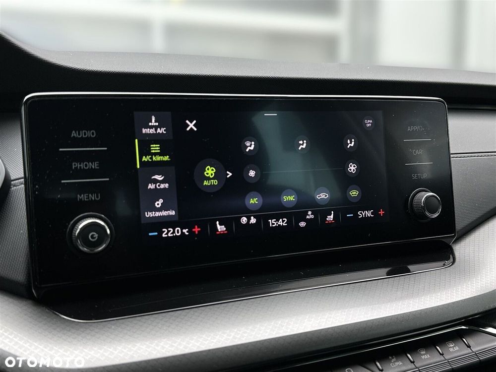 Skoda Octavia 2.0 TDI Ambition DSG - 25