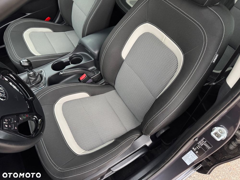 Kia Ceed 1.6 GDI Dream-Team Edition - 22