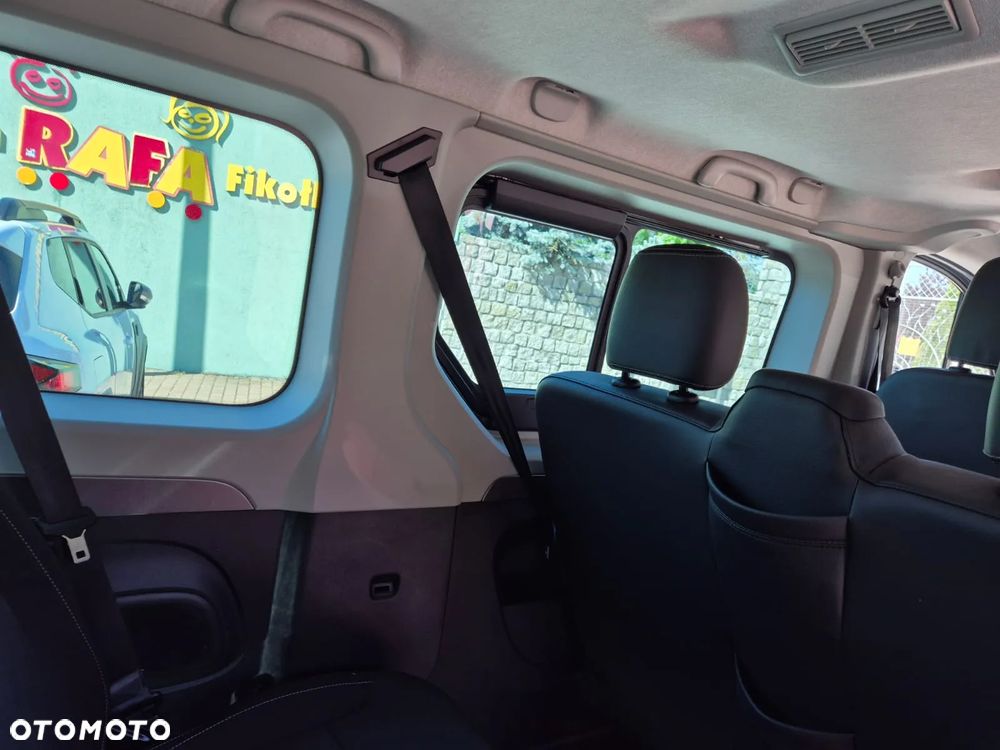 Renault Trafic - 21