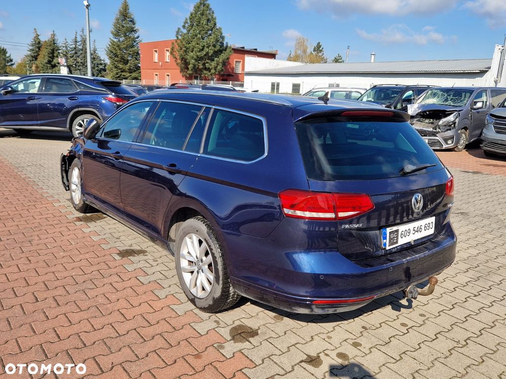 Volkswagen Passat 1.6 TDI (BlueMotion Technology) Comfortline - 4