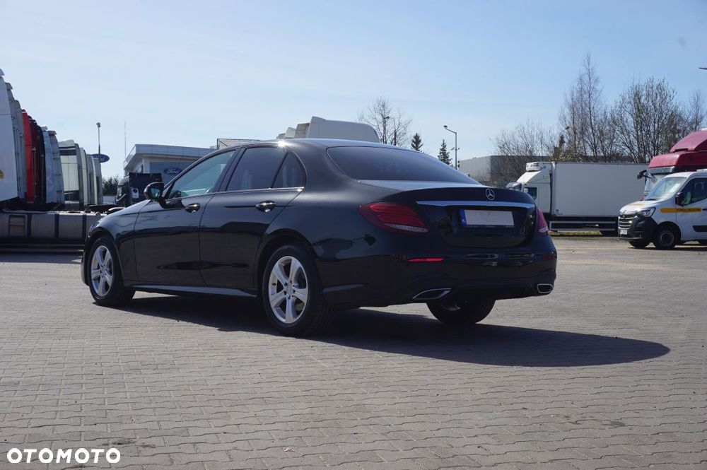 Mercedes-Benz Klasa E - 4