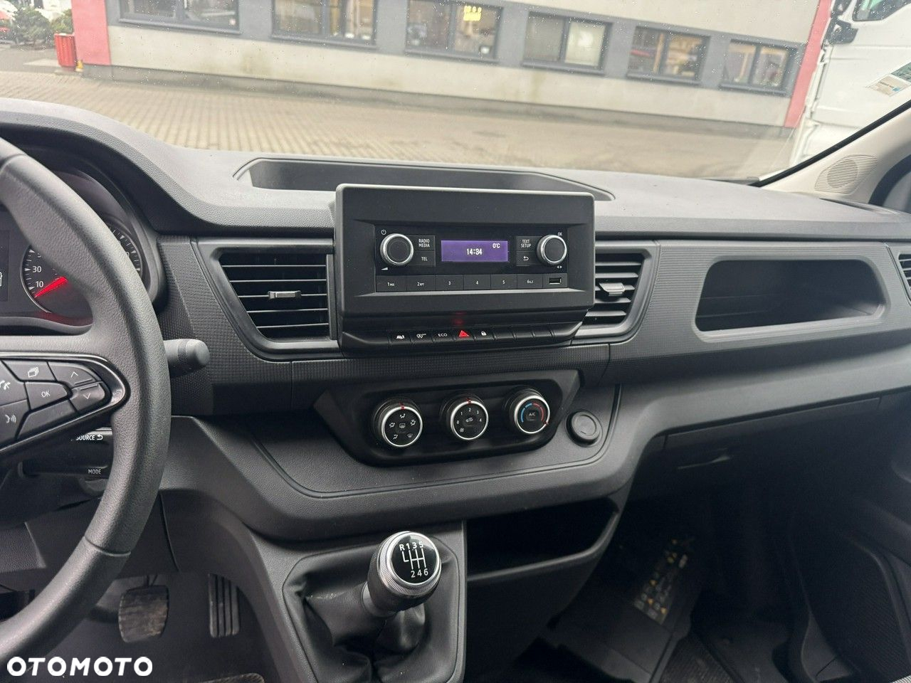Renault Trafic - 9