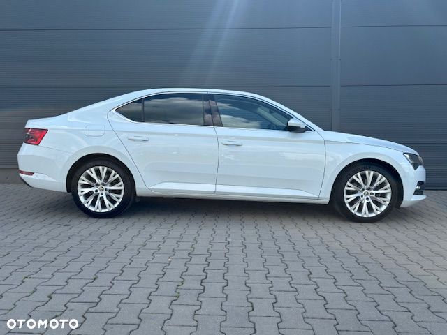 Skoda Superb 2.0 TDI SCR Style DSG - 7