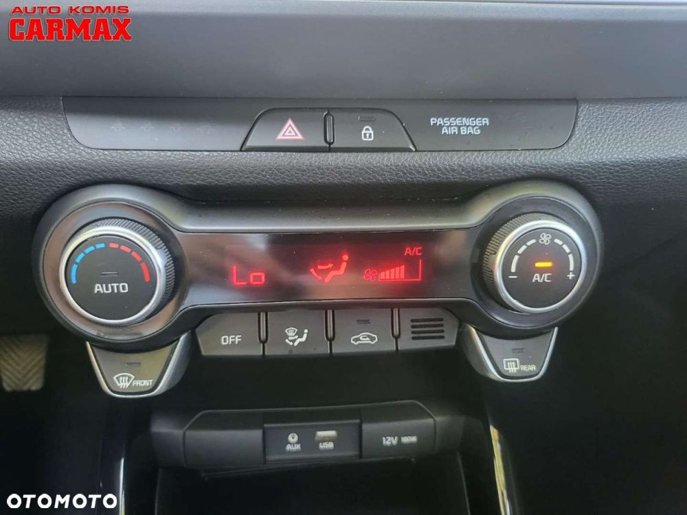 Kia Stonic - 18