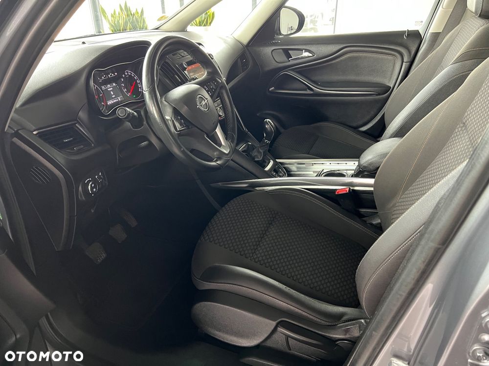 Opel Zafira - 9
