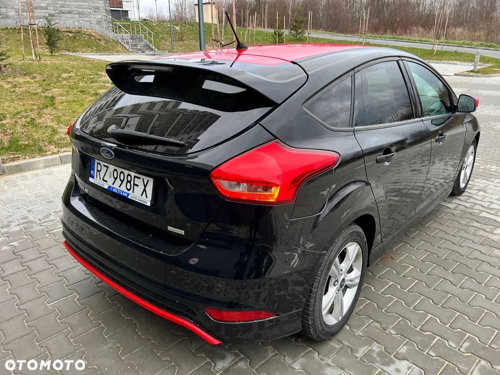 Ford Focus 1.5 EcoBoost Black Edition ASS - 8
