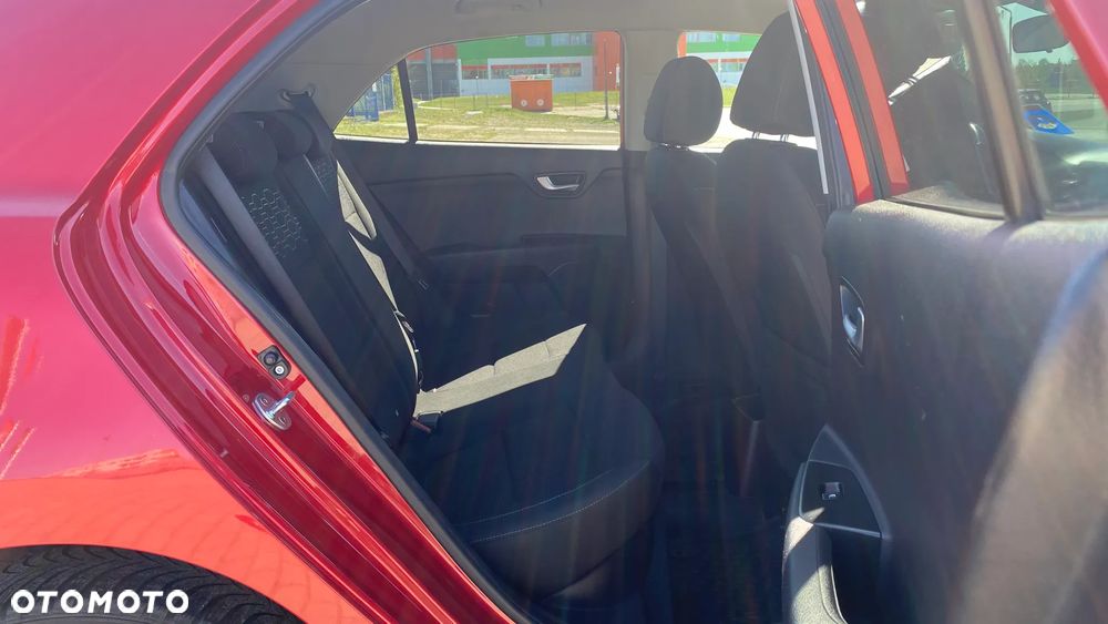 Kia Rio 1.0 T-GDI 100 Dream-Team Edition - 22