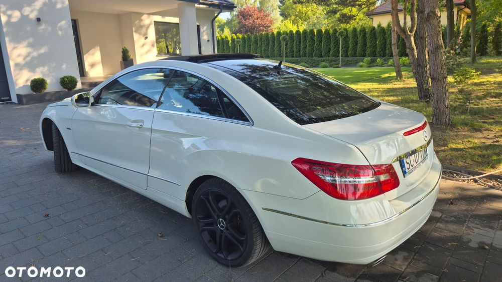 Mercedes-Benz Klasa E 350 CDI BlueEff - 5