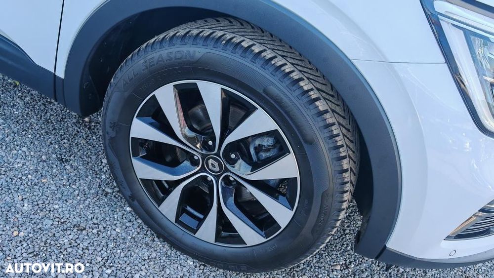 Renault Arkana E-TECH 145 Evolution - 28