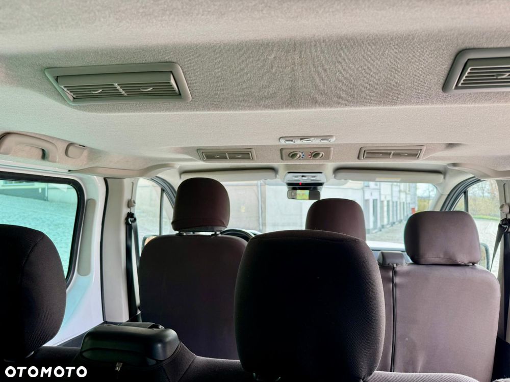 Renault Trafic - 13