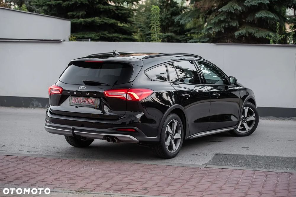 Ford Focus SW - 13