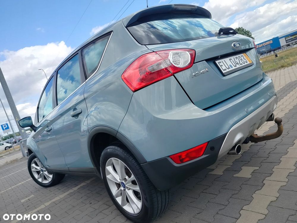 Ford Kuga 2.5 4x4 Titanium - 14