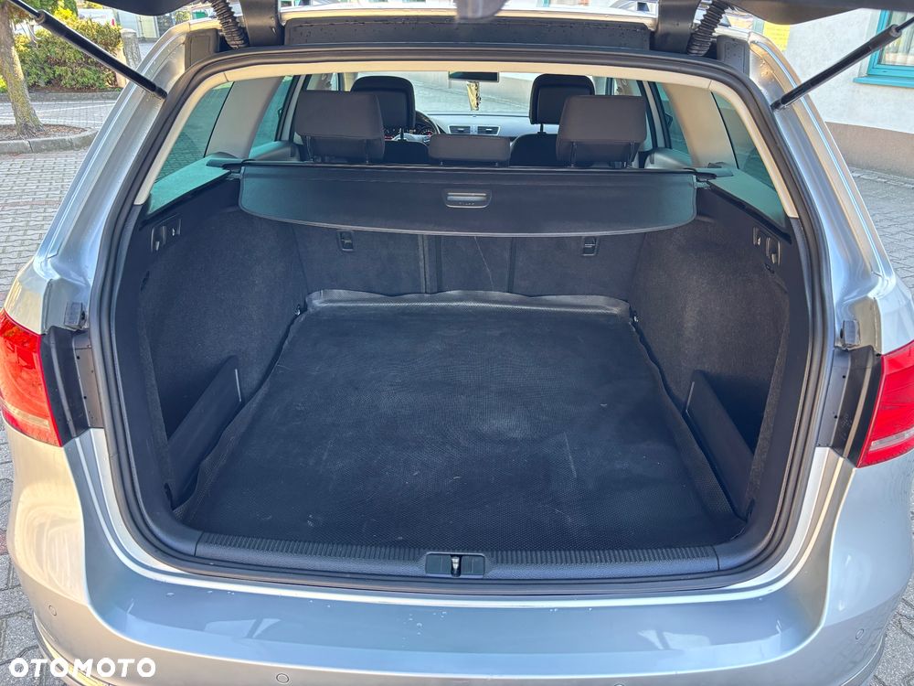 Volkswagen Passat 2.0 TDI BlueMotion Technology Highline - 19
